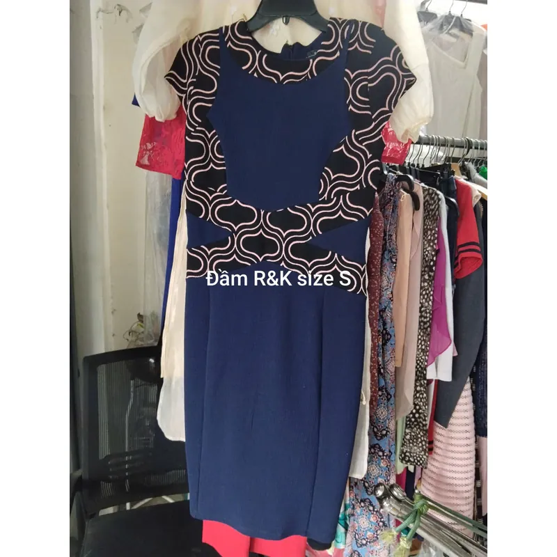 Đầm R&K size S giá 65k 1063071