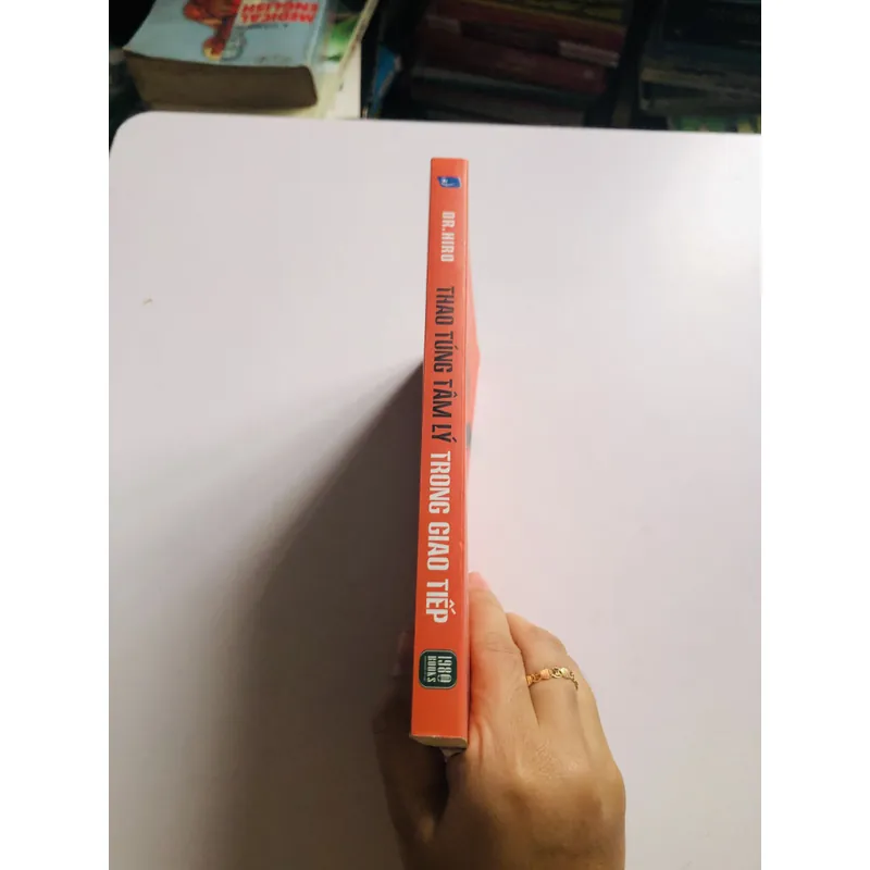 THAO TÚNG TÂM LÝ TRONG GIAO TIẾP  712249