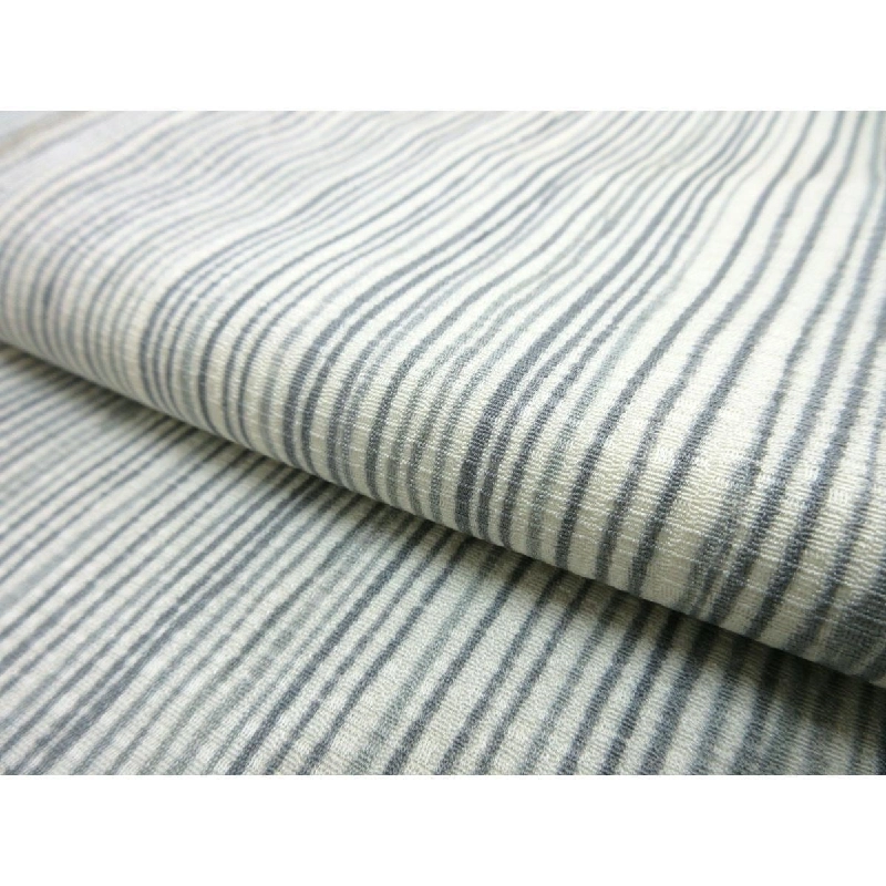 Áo họa tiết nhỏ - Kích thước L - Hàng hiệu Authentic 877558