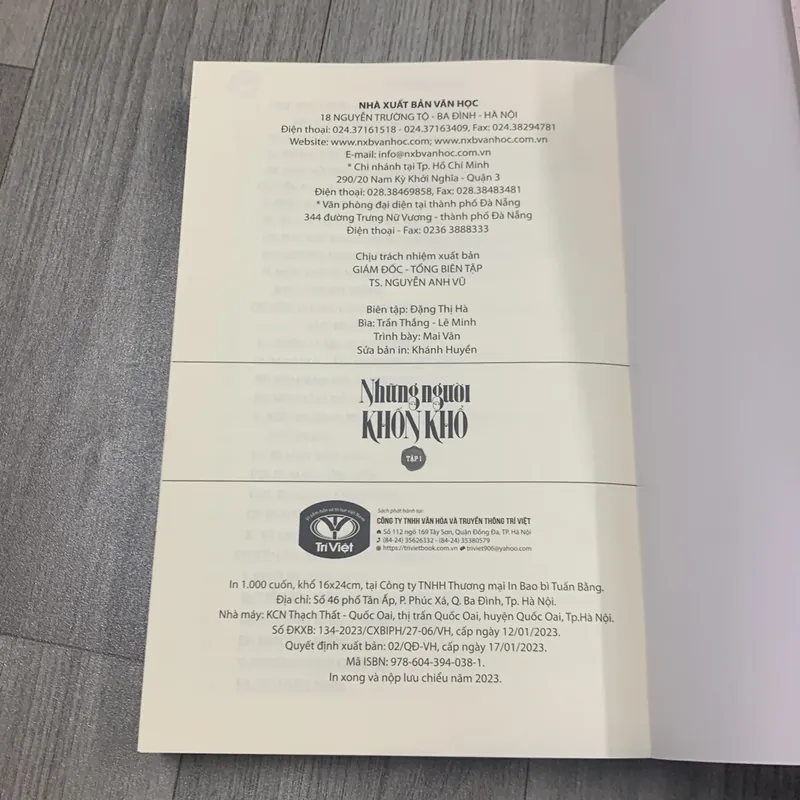 Những người khốn khổ - vitor hugo. 7a1 731150