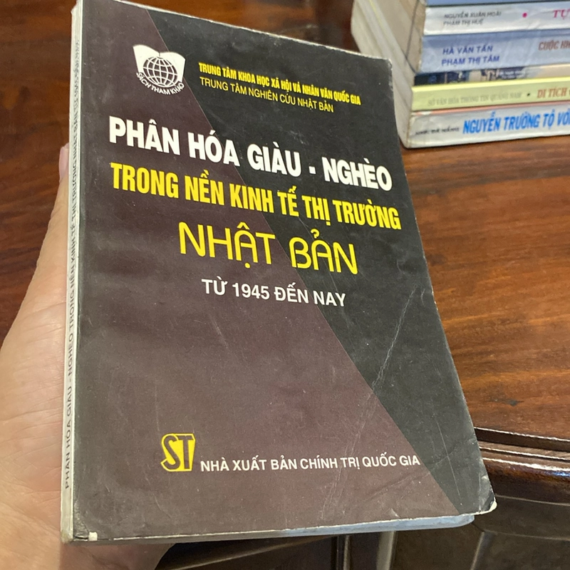 PHÂN HÓA GIÀU - NGHÈO TRONG NỀN KINH TẾ THỊ TRƯỜNG NHẬT BẢN, TỪ 1945 ĐẾN NAY 496661