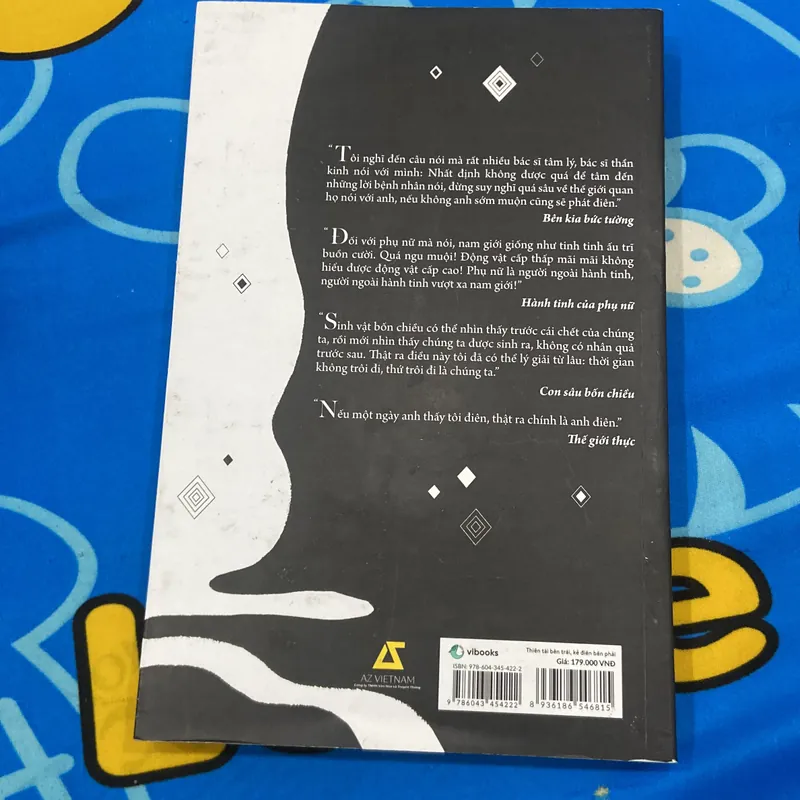 Thiên tài bên trái- kẻ điên bên phải 568618