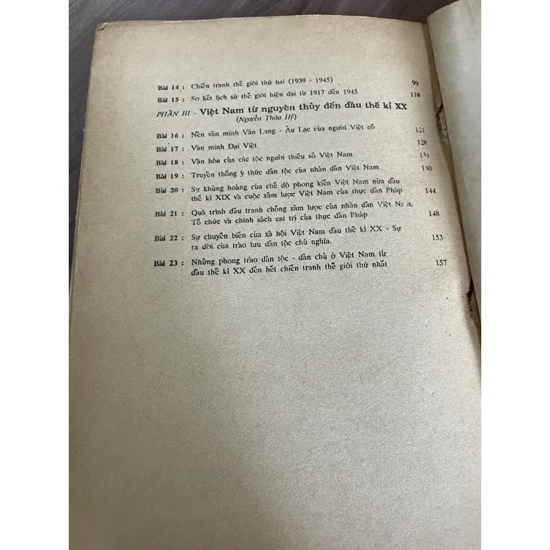 Sách giáo khoa lịch sử 11 - NGUYỄN ANH THÁI - TRẦN VĂN TRỊ - NGUYỄN THỪA HÝ, 1991 748553
