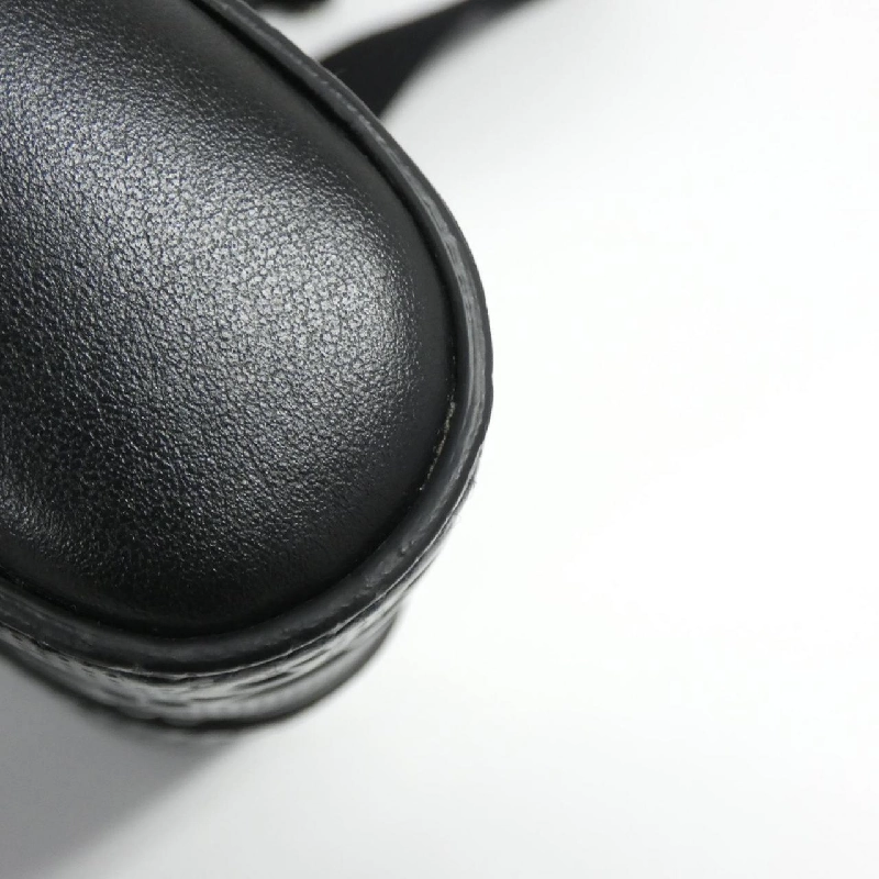 Túi đeo hông Gucci 631339 1W3CN 609841