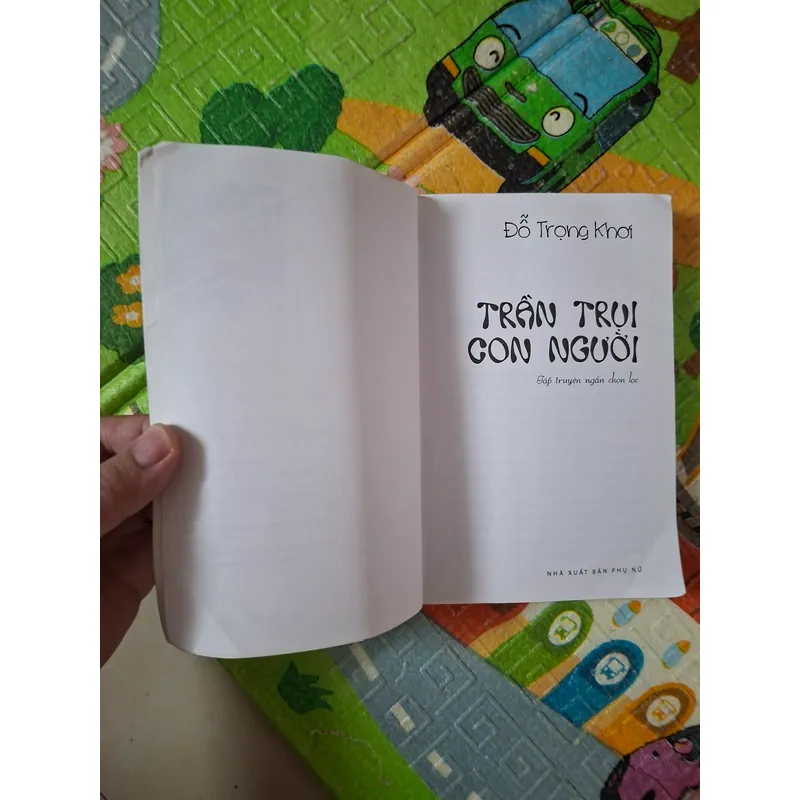 Trần trụi con người 1062363
