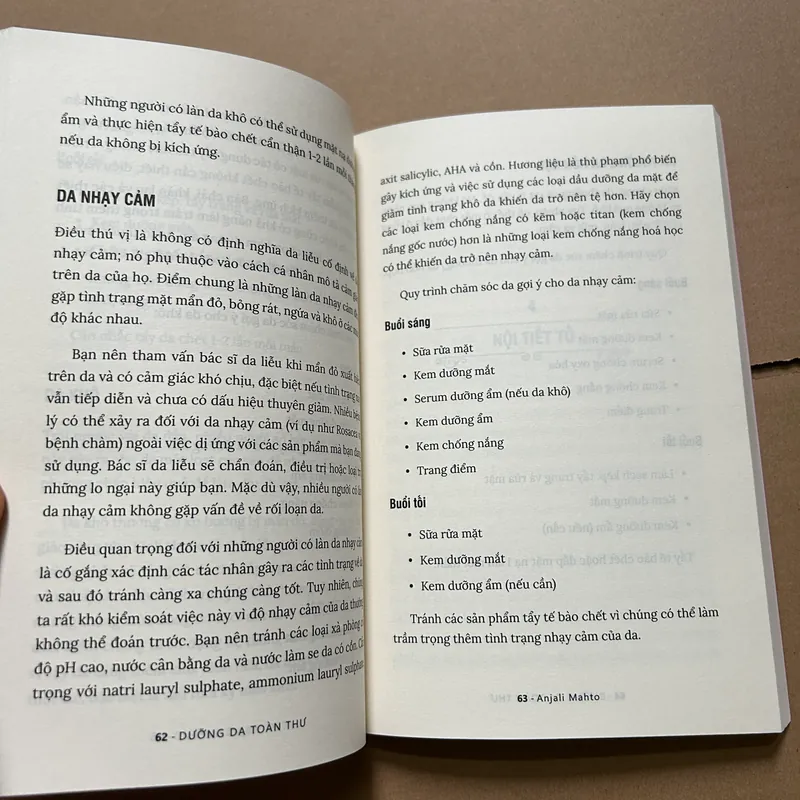 Dưỡng da toàn thư 693239