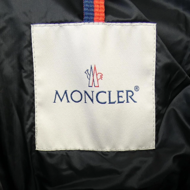 Áo khoác lông vũ MONCLER 636242
