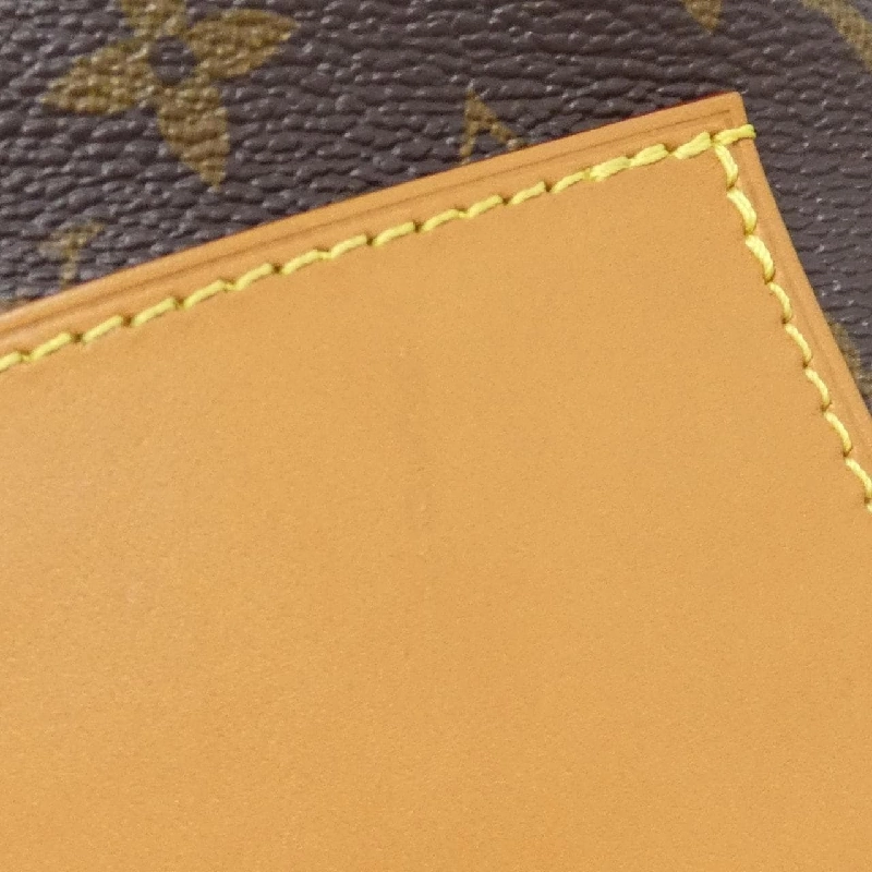 Túi xách vai Louis Vuitton Monogram Milk Box M44877 612418