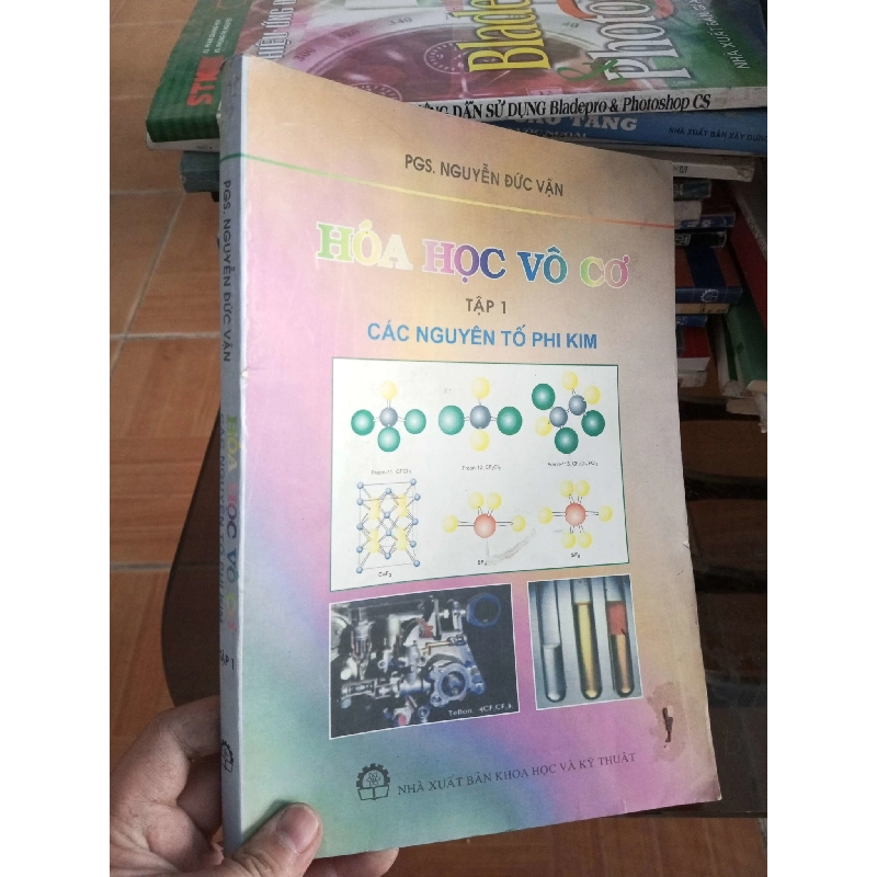 (Sách cũ SCGR) Hoá học vô cơ tập 1 các nguyên tố phi kim - Đức Vận 2008 VAVO-A2 Blogmeo090426 1016017