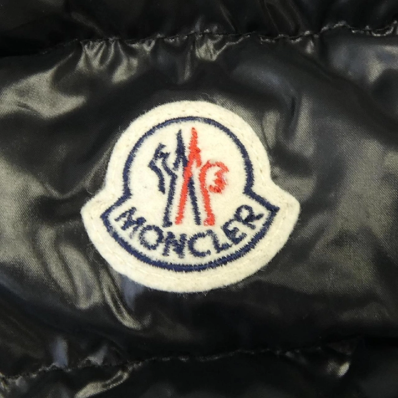 Áo khoác lông vũ MONCLER 643523