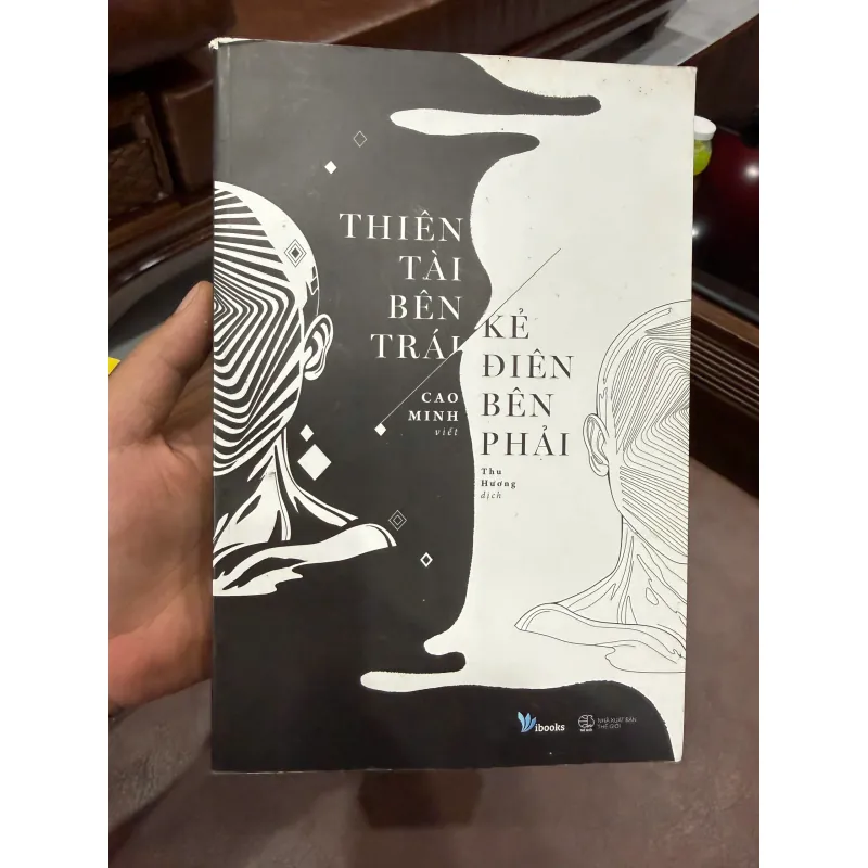 Thiên Tài Bên Trái, Kẻ Điên Bên Phải – Cao Minh- K5 1035676