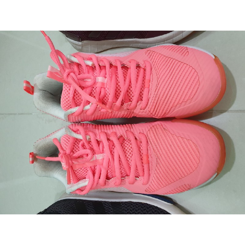 Thanh lý giày thể thao đã qua sử dụng nhưng vẫn còn khá tốt, size 37 13417