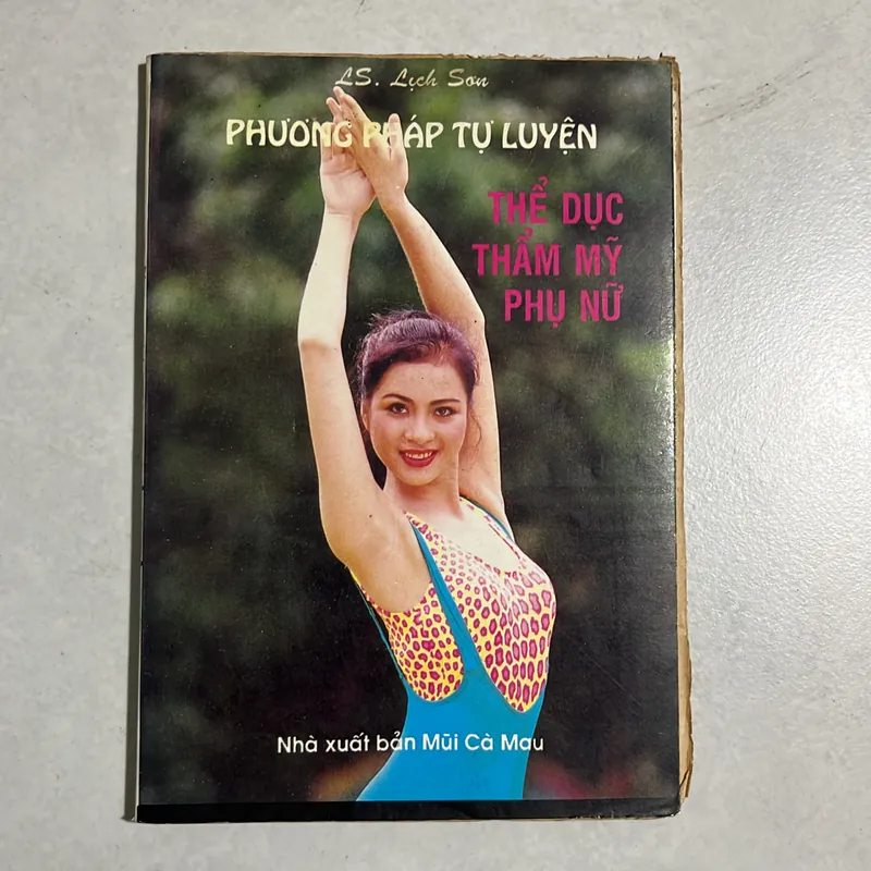 Phương pháp tự luyện thể dục thẩm mỹ phụ nữ - Lịch San 589601