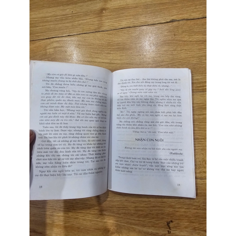 Những trang vàng viết về mẹ 459735