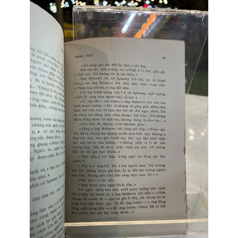 CHÂN DUNG NÀNG THƠ - HOÀNG ƯNG, TRẦN PHONG GIAO ( dịch) 750930