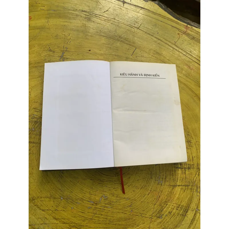 KIÊU HÃNH VÀ ĐỊNH KIẾN - JANE AUSTEN 750778