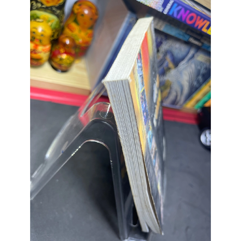 Đèn vàng 2005 mới 70% ố bẩn nhẹ Trần Chiến HPB0906 SÁCH VĂN HỌC 529756