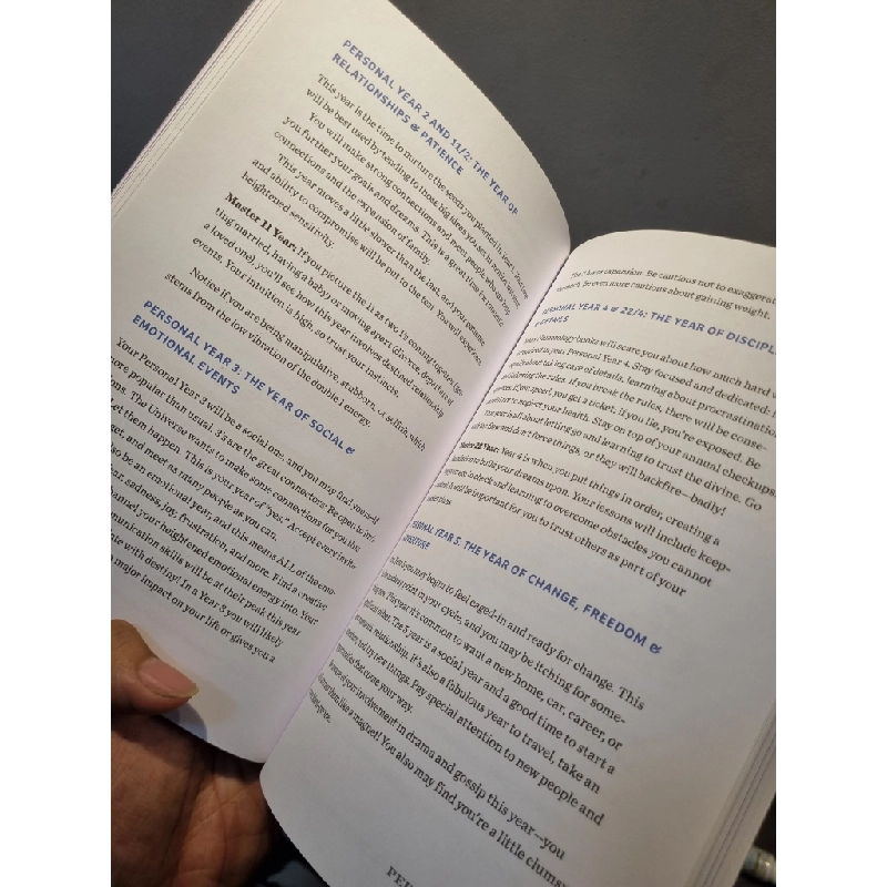 A BEGINNER'S GUIDE TO NUMEROLOGY - Joy Woodward 186147