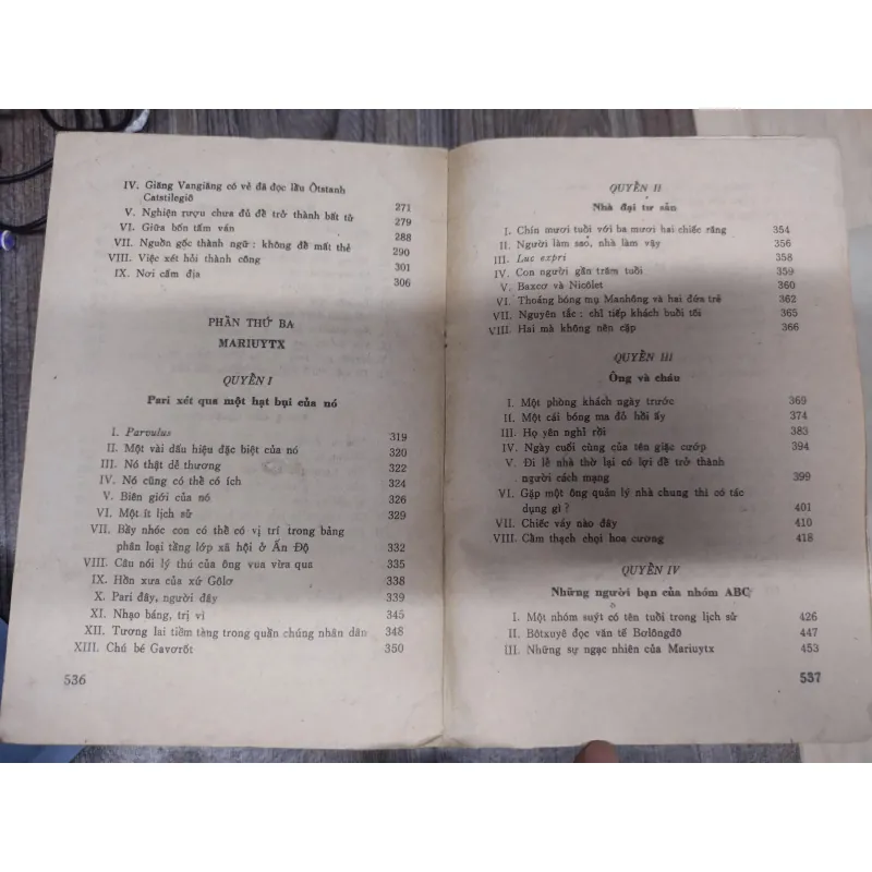 Sách: Những người khốn khổ (Trọn bộ 4 tập) - Victor Hugo (A2) 583731