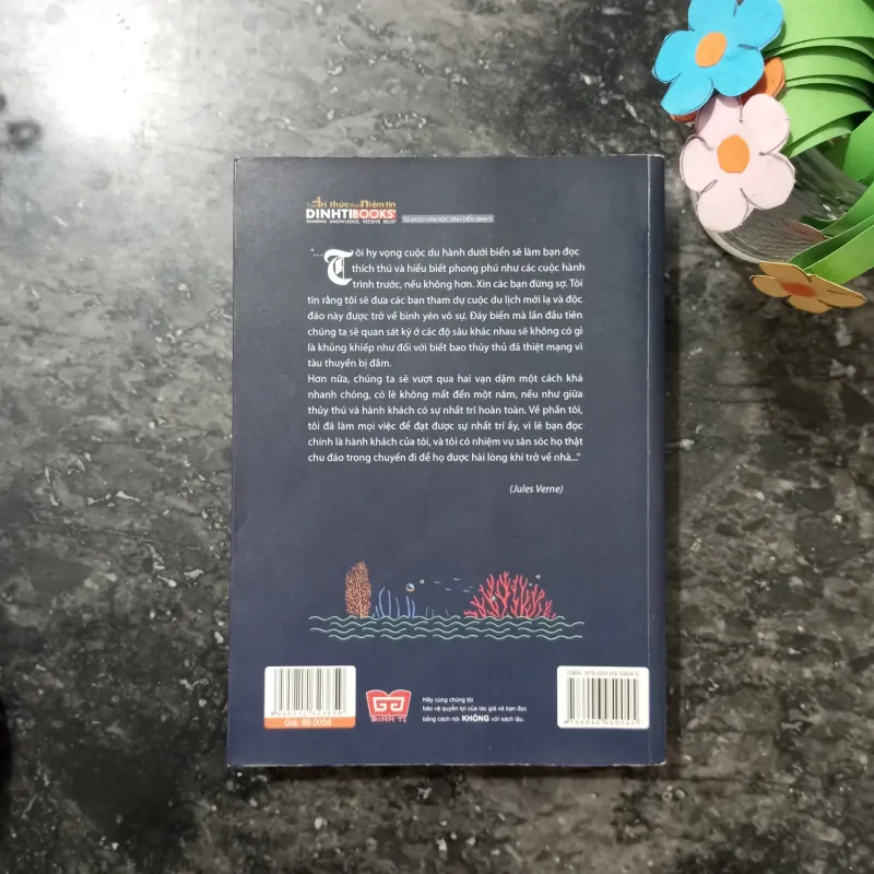 Sách Hai Vạn Dặm Dưới Dưới Dải Biển Jules Verne mới 90% 961654
