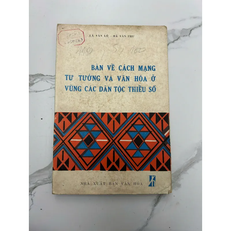 Bàn về Cách mạng Tư tưởng và Văn hóa ở vùng các dân tộc thiểu số – La Văn Lô 718211