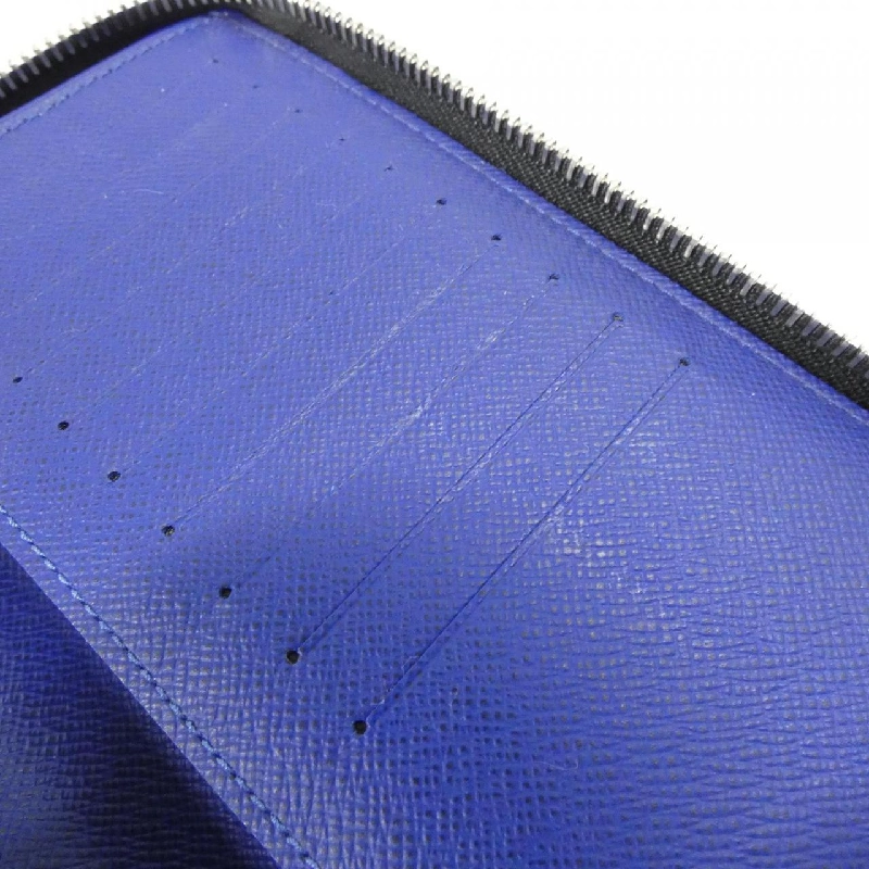 Ví Louis Vuitton Taiga Llama Zippy Wallet Vertical M30447 619675