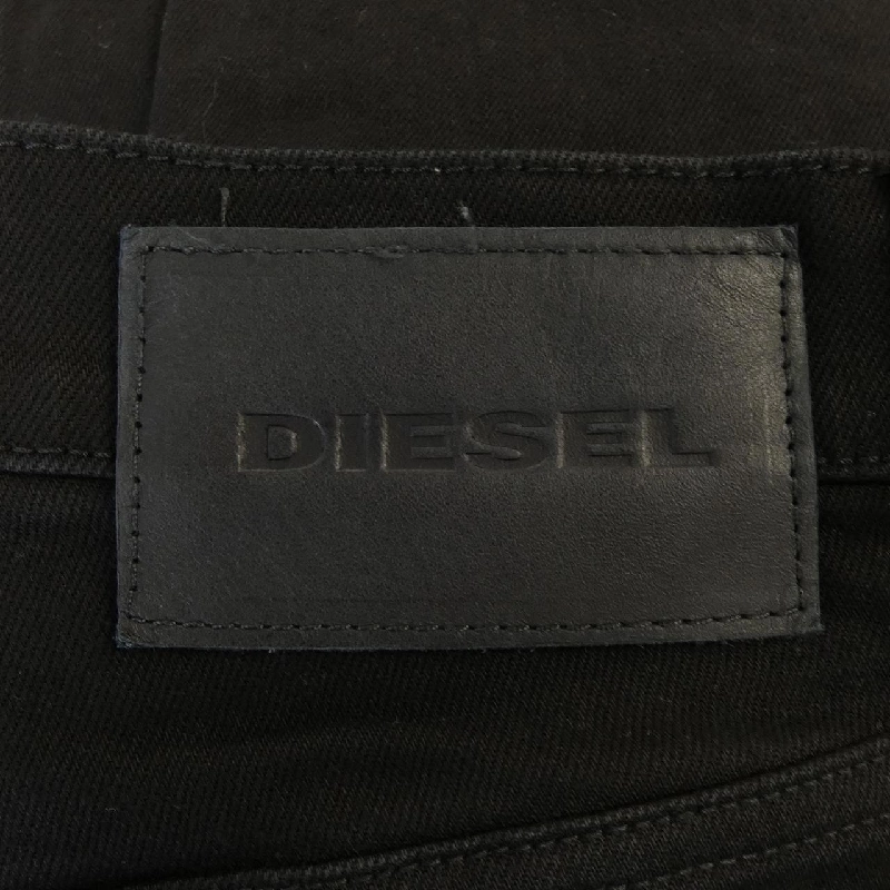 Quần jeans DIESEL - Hàng hiệu Authentic 890612