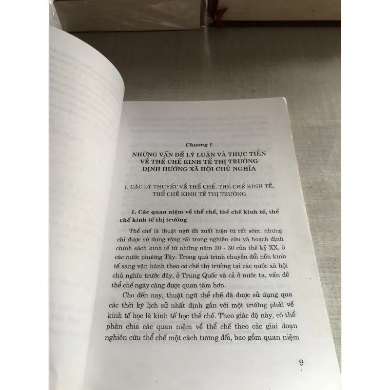 Hoàn thiện thể chế kinh tế thị trường định hướng xã hội chủ nghĩa 782099