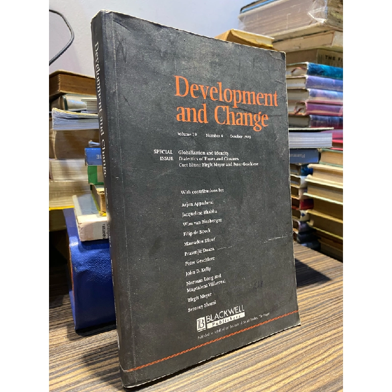 DEVELOPMENT AND CHANGE 137027