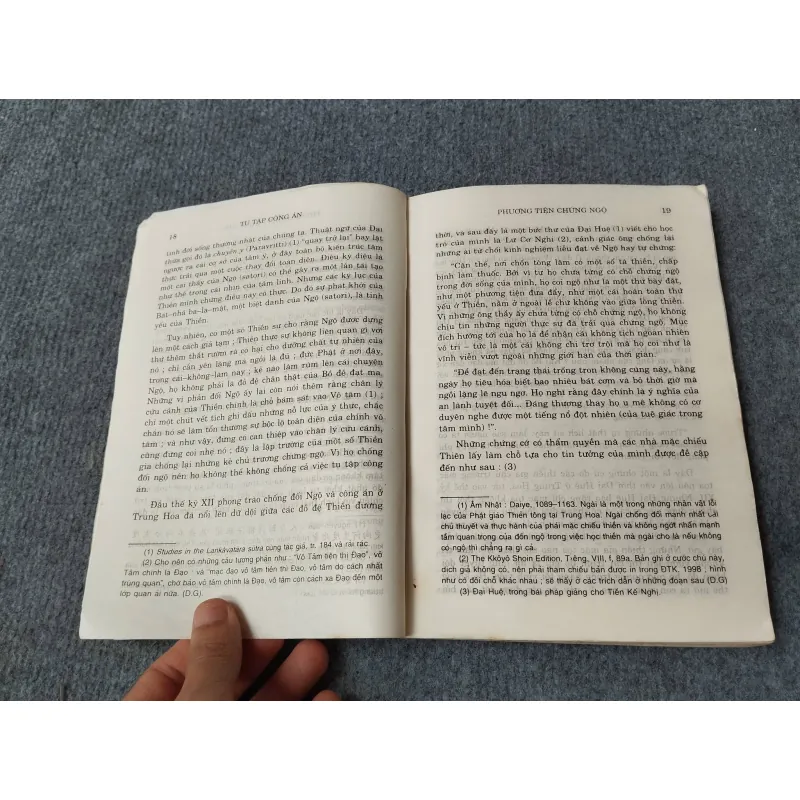 THIỀN LUẬN QUYỂN TRUNG - DAISETZTEITARO SUZUKI 729302