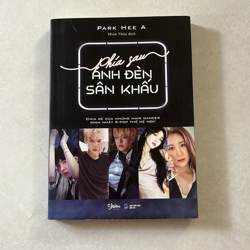 Phía sau ánh đèn sân khấu - Park Hee A 505932