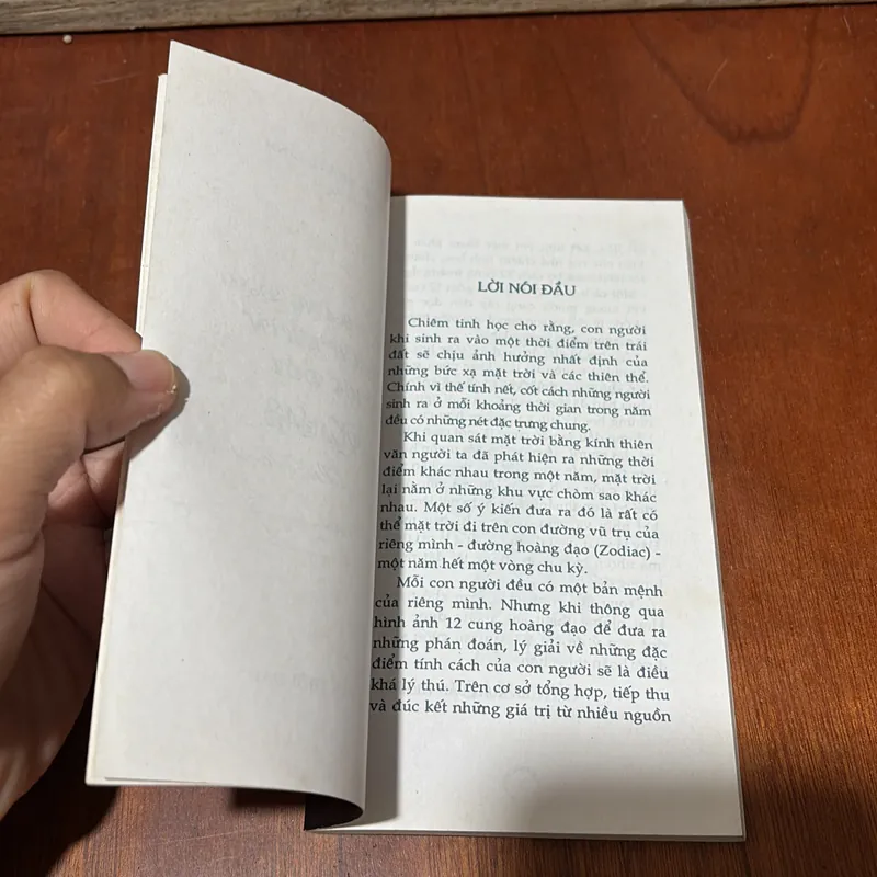 II Cung Hoàng Đạo: Một Cách Nhìn Về Cuộc Đời _ Xử Nữ - Nam Việt, Khánh Linh - 2009 723274