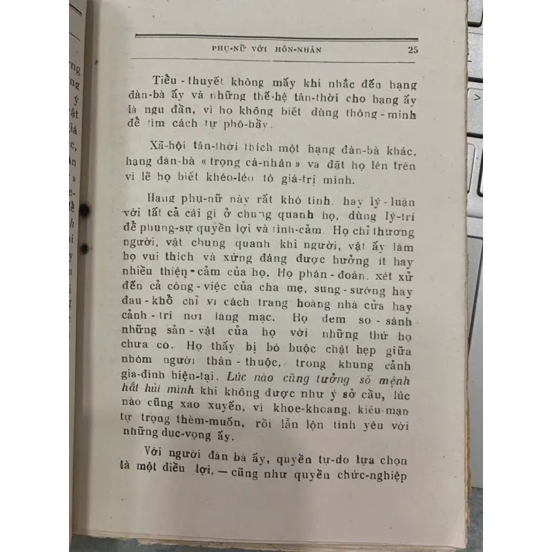 PHỤ NỮ VỚI HÔN NHÂN - VIÊN ĐÌNH (DỊCH) 728481