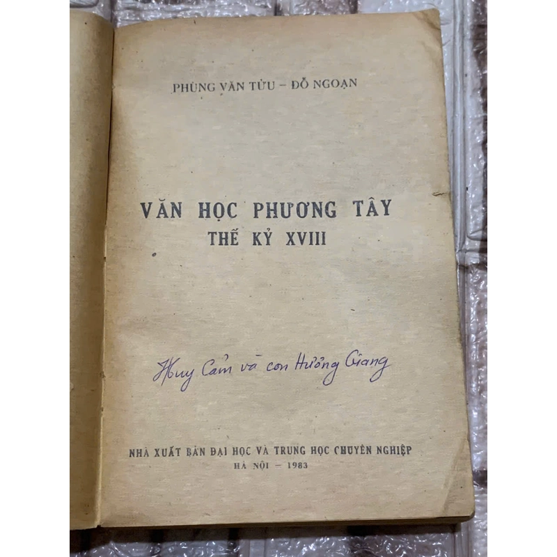 VĂN HỌC PHƯƠNG TÂY THẾ KỶ 18 _ĐỖ NGOẠN, PHÙNG VĂN TỬU 539910