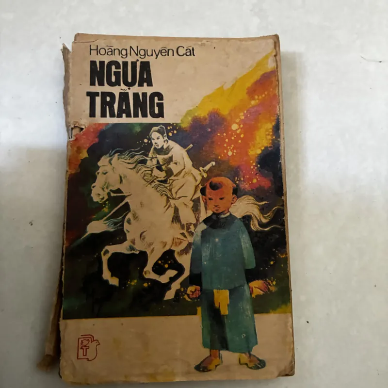 Ngựa trắng - Hoàng Nguyên Cát 1039297