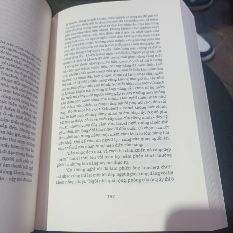 Vẽ Một Phụ Nữ - Henry James 1012734