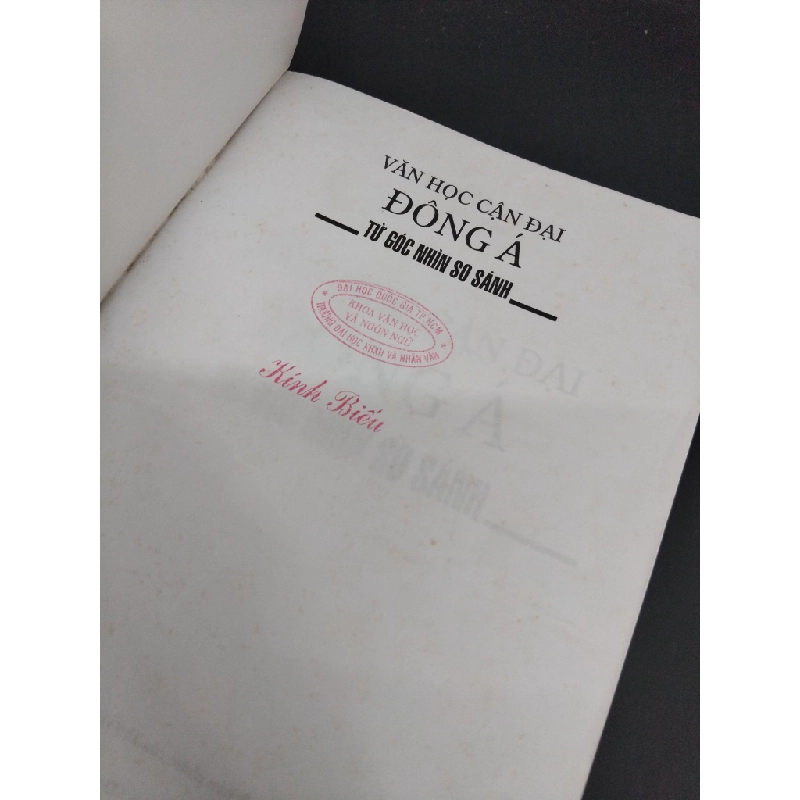 Văn học cận đại Đông Á từ góc nhìn so sánh mới 80% ố rách gáy có mộc trang đầu 2011 HCM2811 Đoàn Lê Giang VĂN HỌC 338796