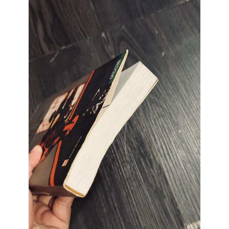 Trần trụi với văn chương 600984