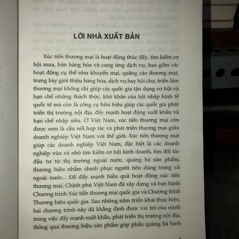 Xúc tiến thương mại - Lý luận và thực tiễn - TS. Lê Hoàng Oanh 601567
