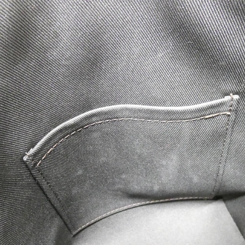 Louis Vuitton Đây Không Phải Là Monogram Hobo Cruiser PM M46241 Túi Đeo Vai 608995