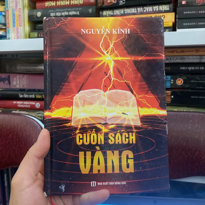 Cuốn Sách Vàng - Nguyễn Kính#HATRA 420471
