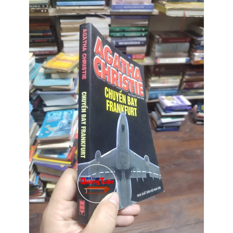 sách: Chuyến bay Frankfurk - Agatha Christien (A2) 573635