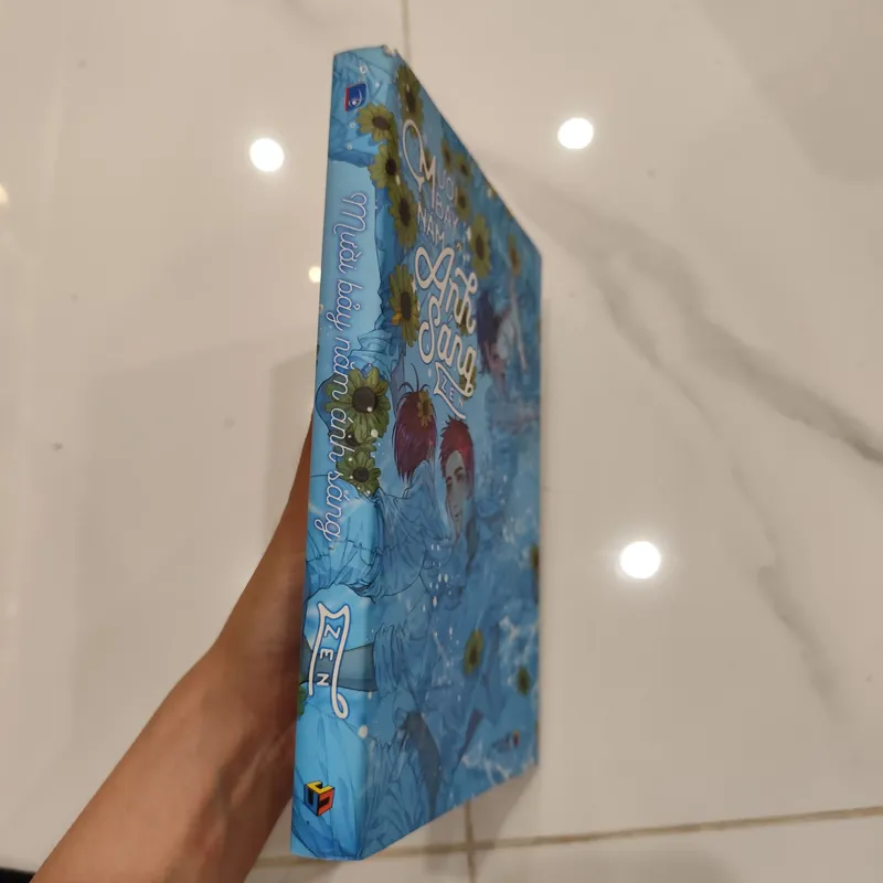 Mười bảy năm ánh sáng  646607