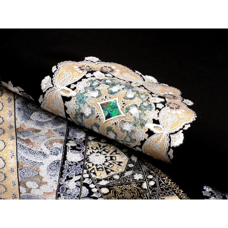 Áo kimono truyền thống với họa tiết bạc và ngọc trai - Hàng hiệu Authentic 883309