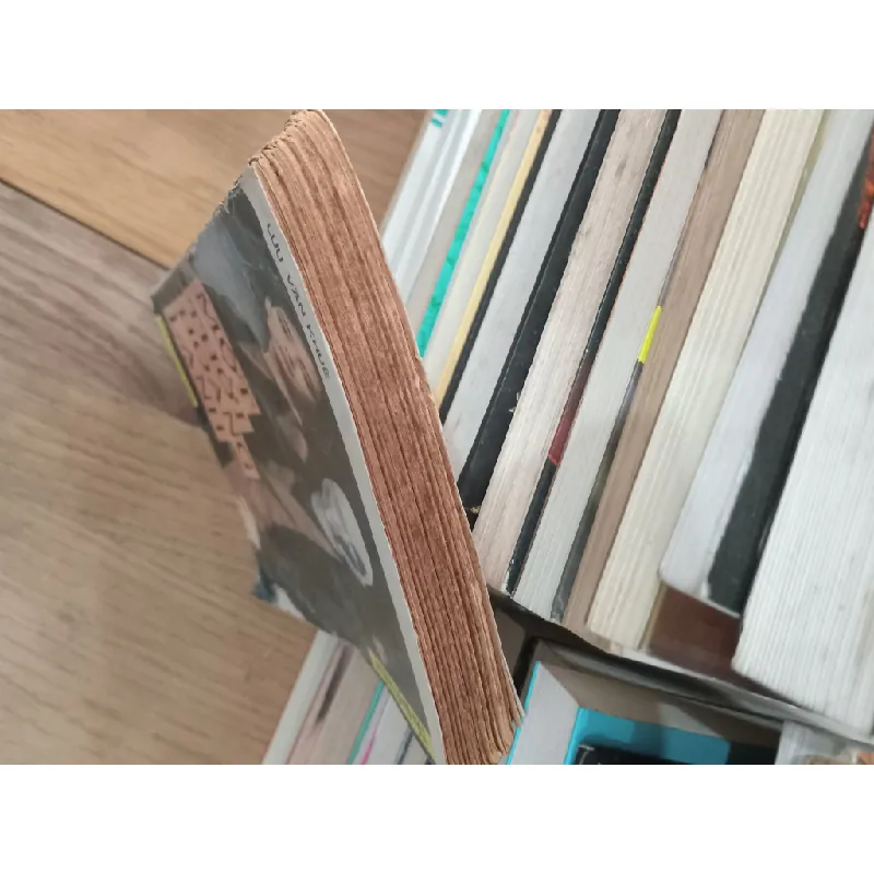 Một thời hoang lạnh - Lưu Văn Khuê 706818