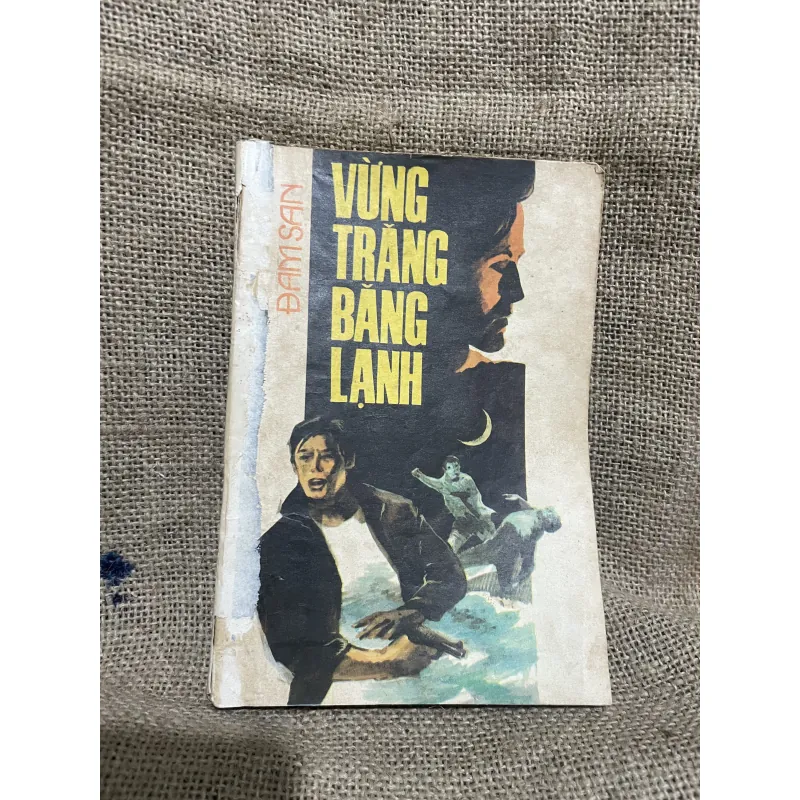 Vừng Trăng Băng lạnh - Đam San 748326