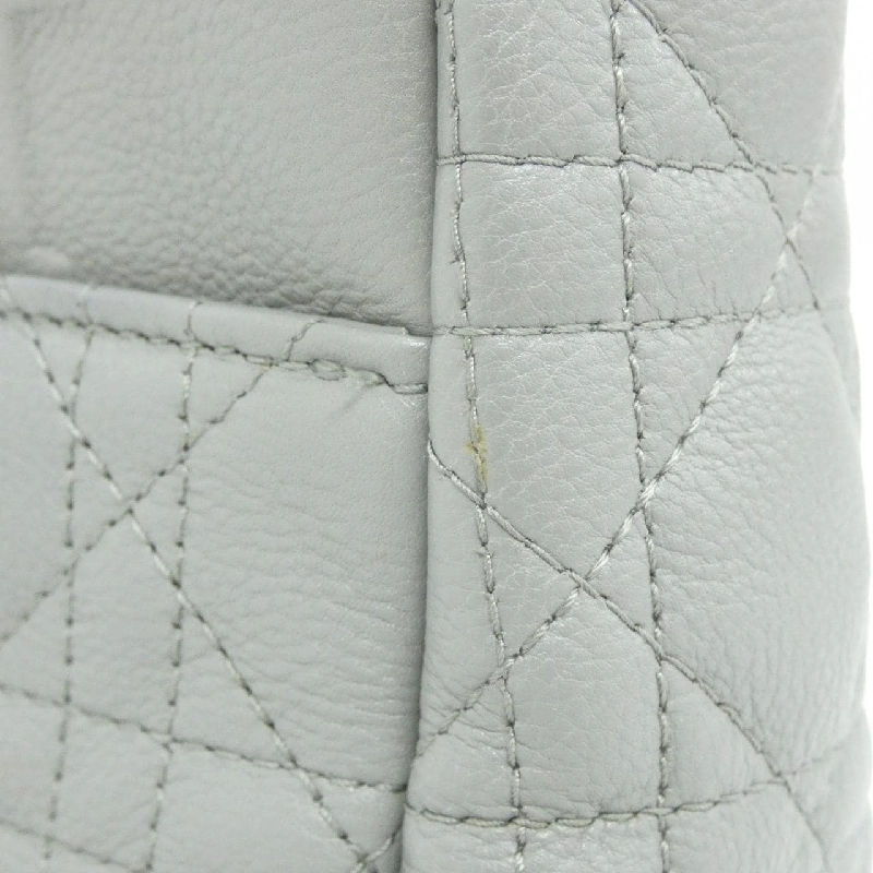 Túi xách Christian Dior Dior Caro Medium M9242UWHC - Hàng hiệu Chính hãng 802426