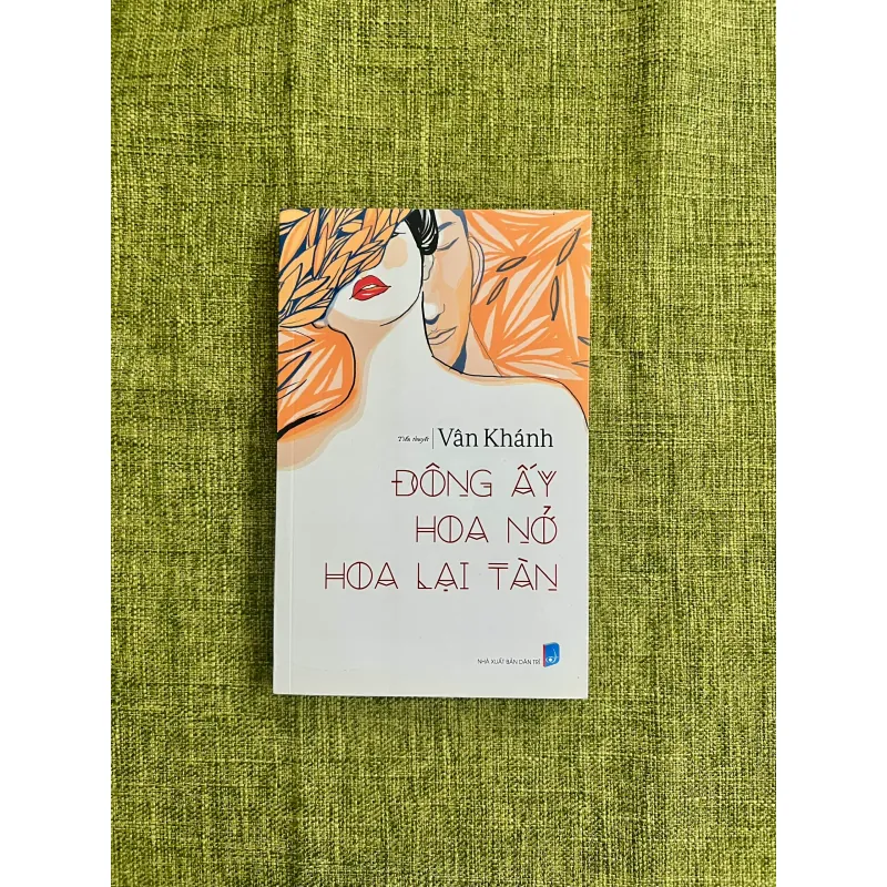ĐÔNG ẤY HOA NỞ HOA LẠI TÀN - Vân Khánh 575542
