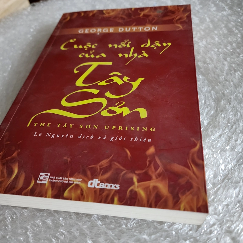 Cuộc nổi dậy của nhà Tây Sơn | G. Dutton 455650