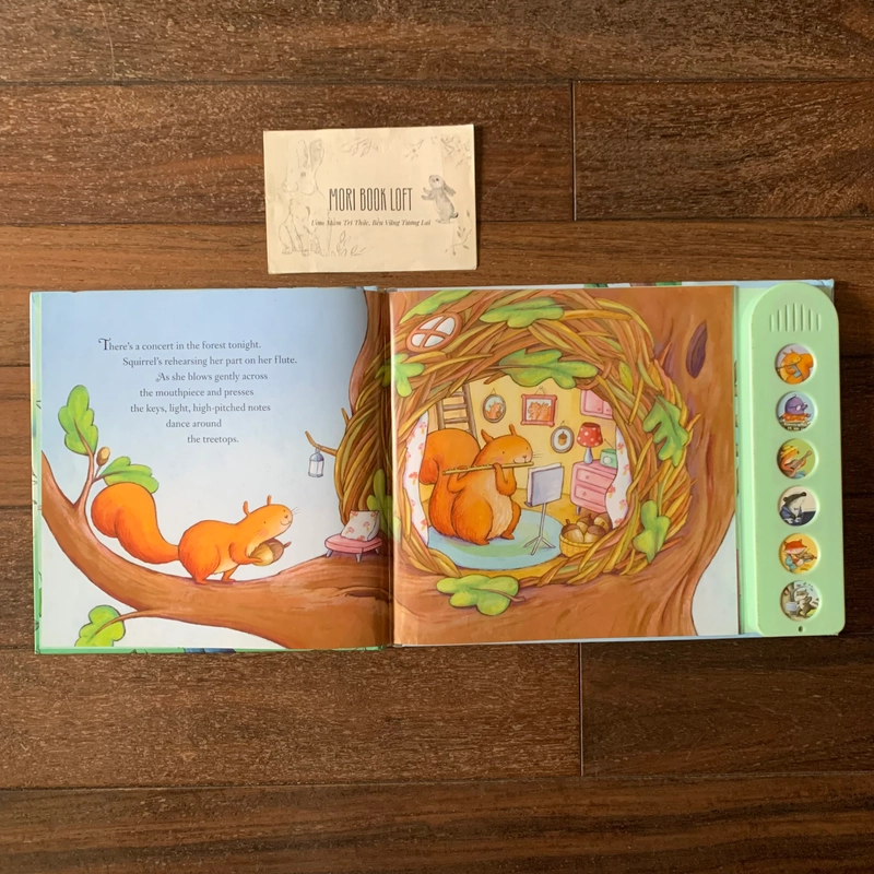 Sách ngoại văn Little Children's Music Book – Lỗi âm thanh, Used 542237